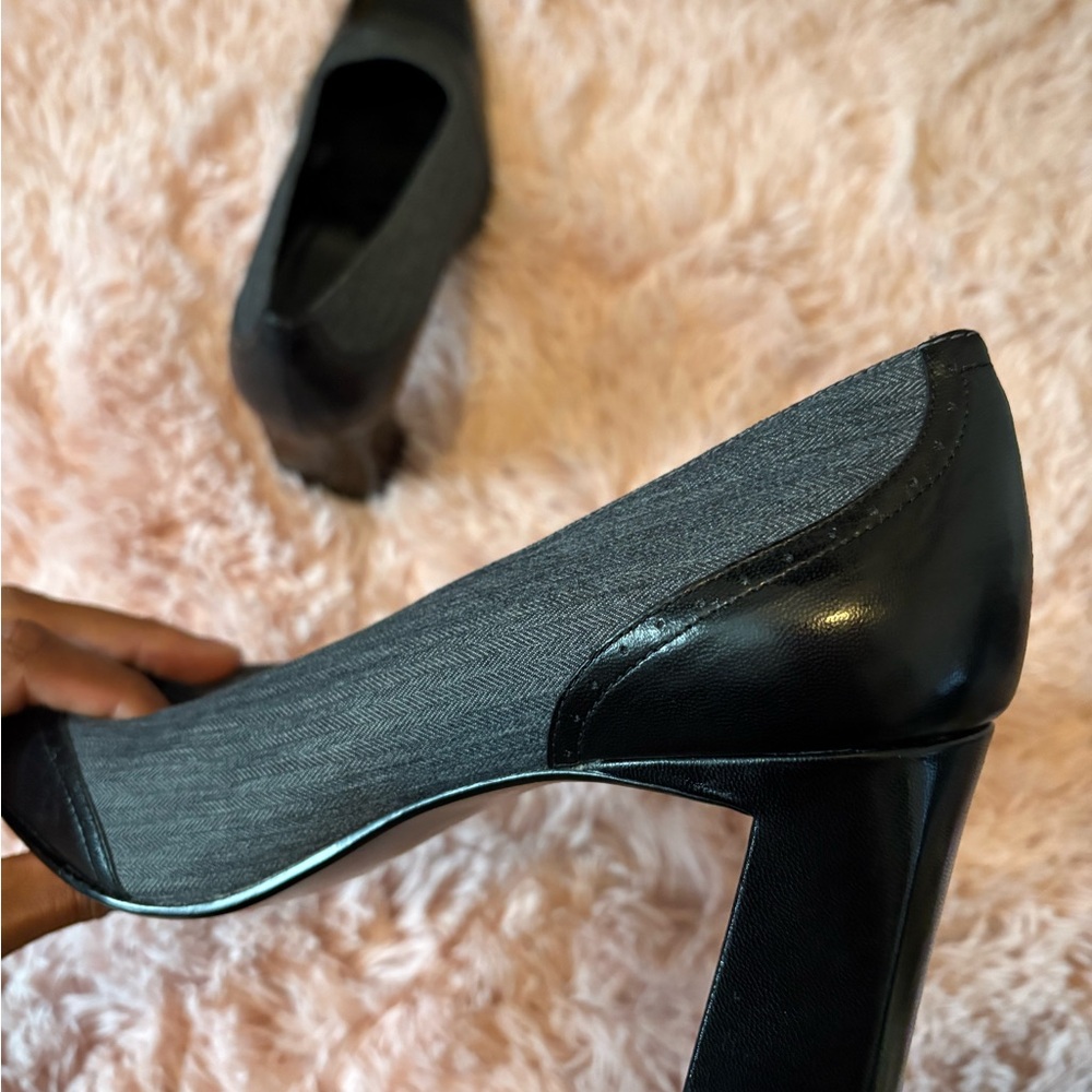 Bandolino Black and Denim Heels - Picture 7 of 7